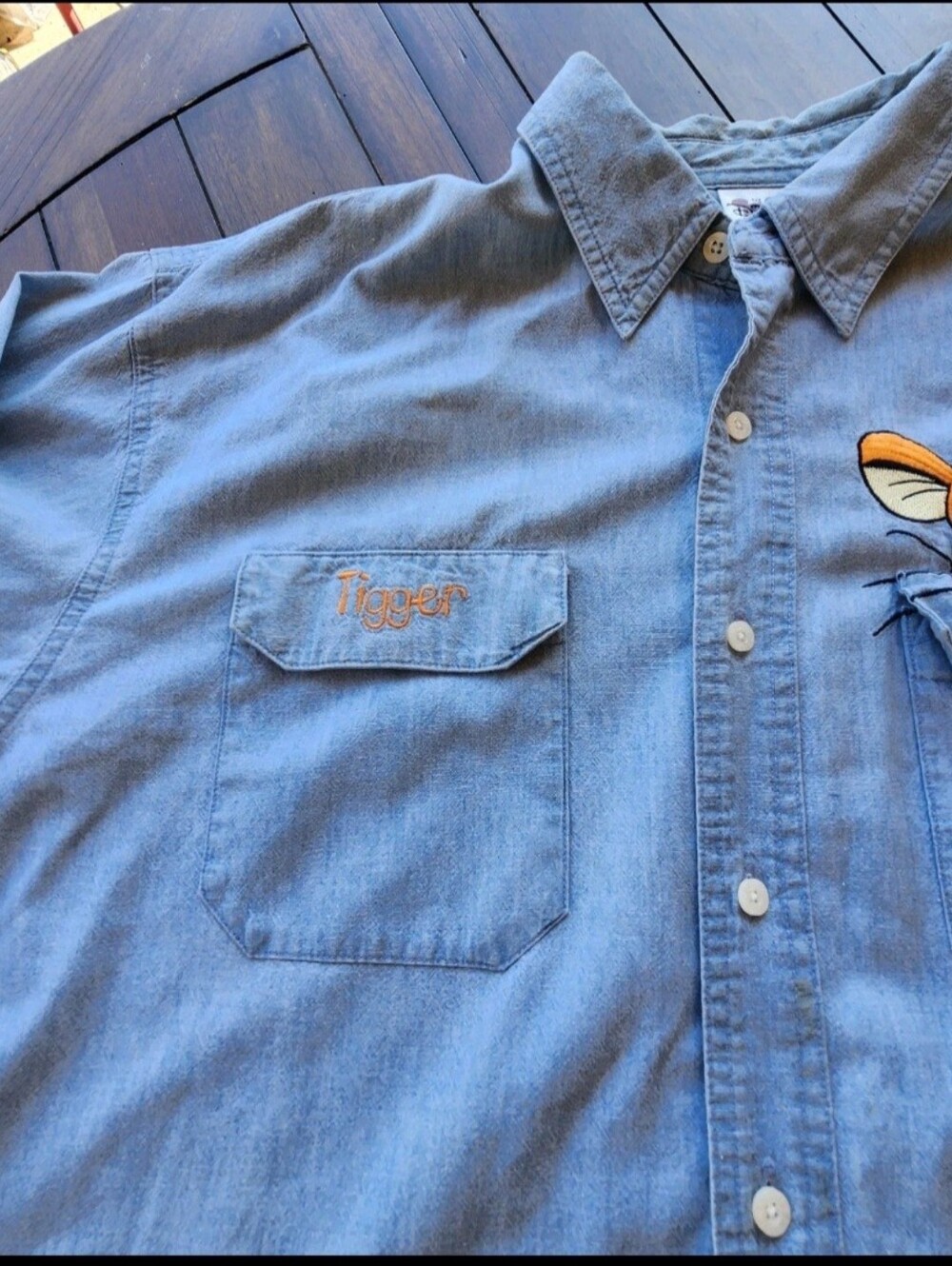 disney × vintage vintage disney tigger embroidered denim button up shirt - Picture 3 of 8